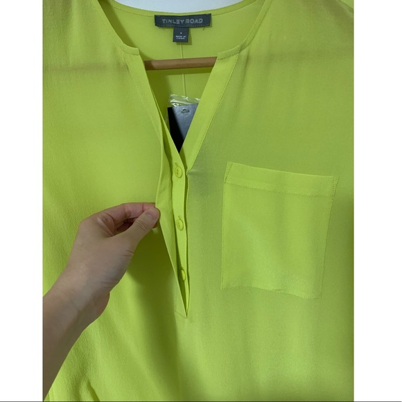 Tinley Road 100% Silk Neon Green Blouse - Picture 3 of 5